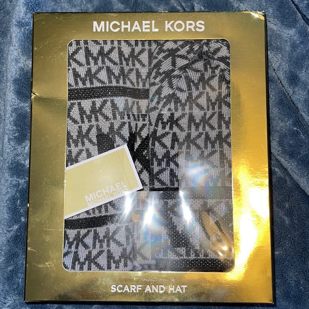 MK hat and scarf